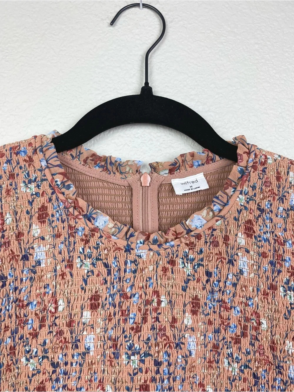 Aritzia Women's Medium Wilfred Tempest Blouse Terracotta Iris Smocked Sheer